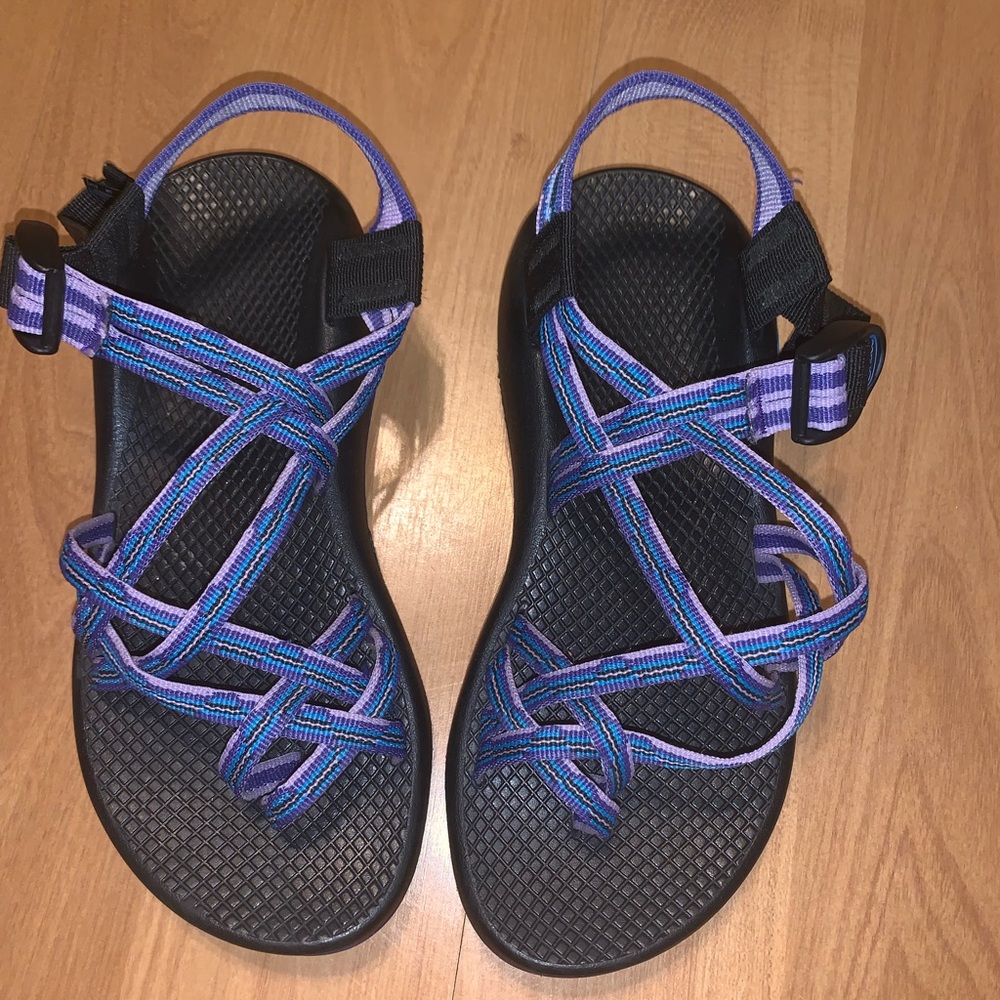 Cute chacos!